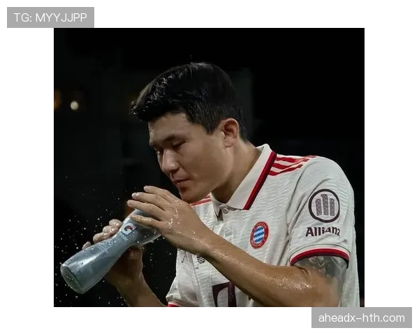 孔帕尼盛赞金玟哉：新时代后防中坚展现稳健表现