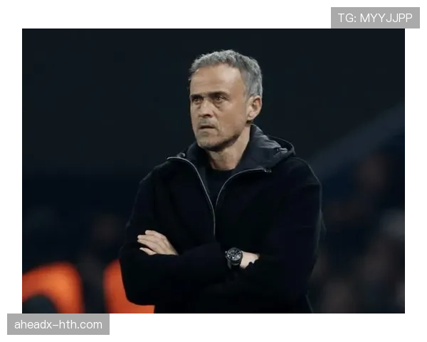 恩里克球队风格的演变分析:从稳固防守到进攻华丽的表现转型趋势 恩里克球队风格的演变分析:从稳固防守到进攻华丽的表现转型趋势