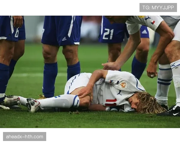 捷克帕维尔传奇：激励年轻人的足球梦与成长历程分析