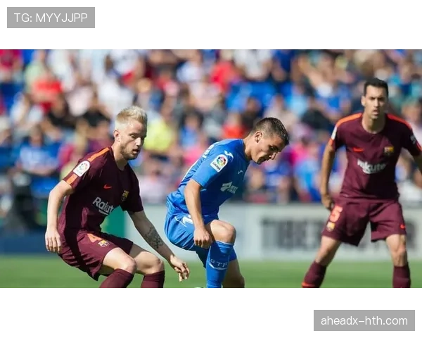 恩佐 vs 德容：中场推进能力差距在哪