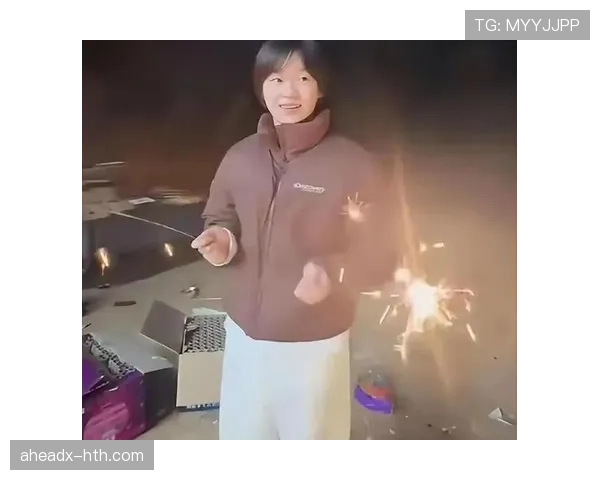 全红婵领奖台上女神，下了场像拎菜篮回家的隔壁学妹，这反差笑死我