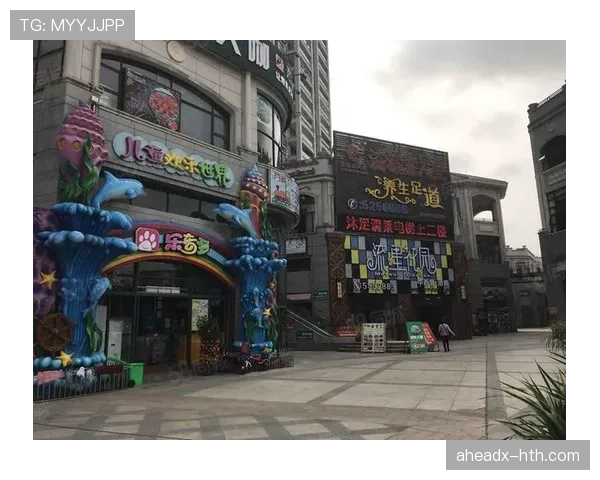 王励勤退役后住的那套房子，一个月物业费够我交半年房租